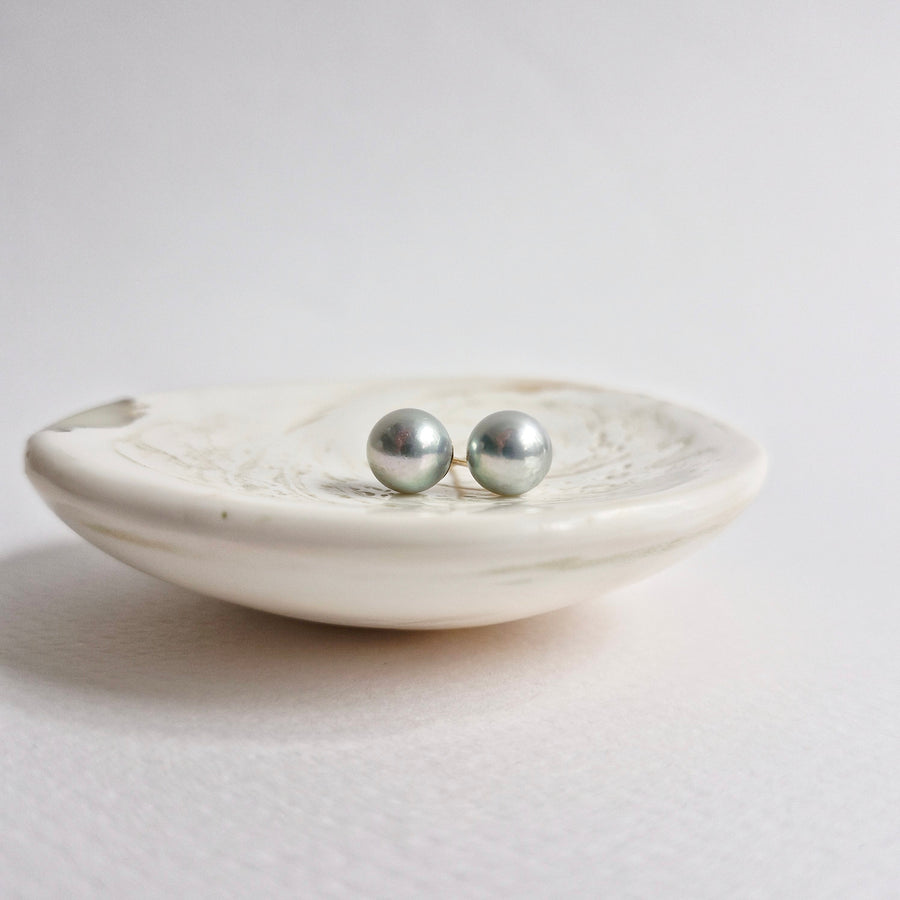 Akoya Pearl Earstuds #15 (Silver Grey/Blue Overtone) / 14k Gold-filled