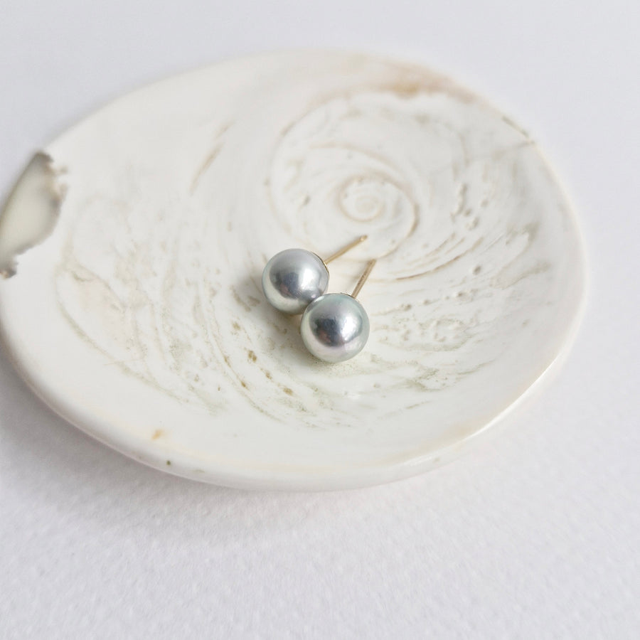 Akoya Pearl Earstuds #15 (Silver Grey/Blue Overtone) / 14k Gold-filled