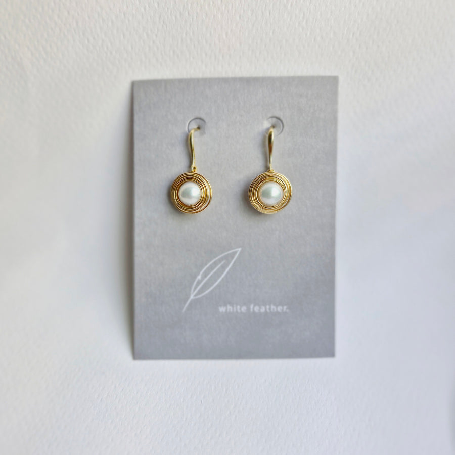 (SG60) Cyra Freshwater Pearl Earrings / 14k Gold-filled