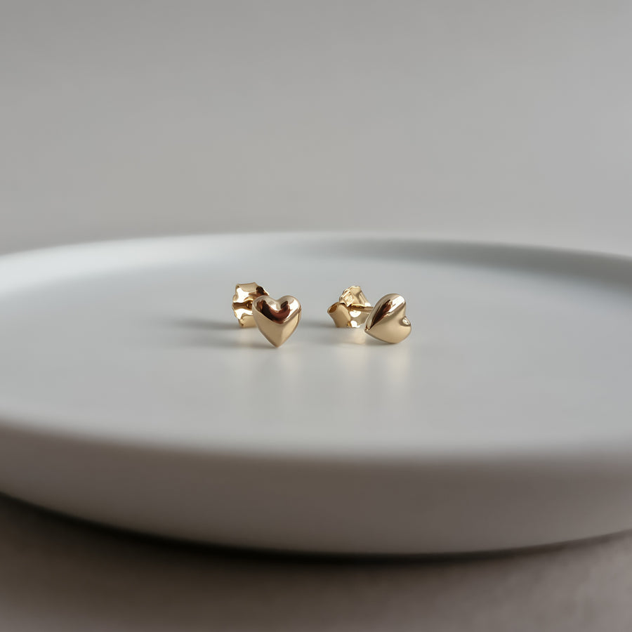 DIA Demi-fine Heart Stud Earrings